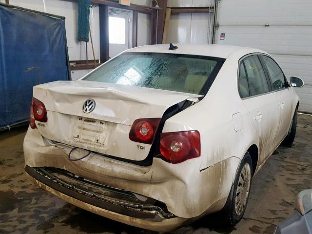 3VWRL8AJ8AM135694 - 2010 VOLKSWAGEN JETTA TDI WHITE photo 4