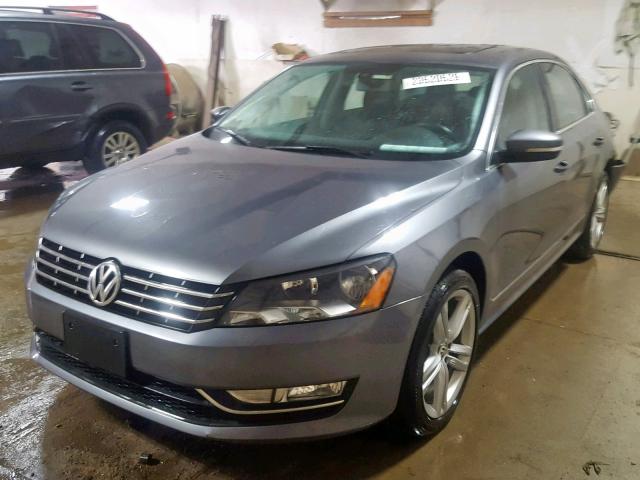 1VWBV7A36FC071669 - 2015 VOLKSWAGEN PASSAT SE GRAY photo 2