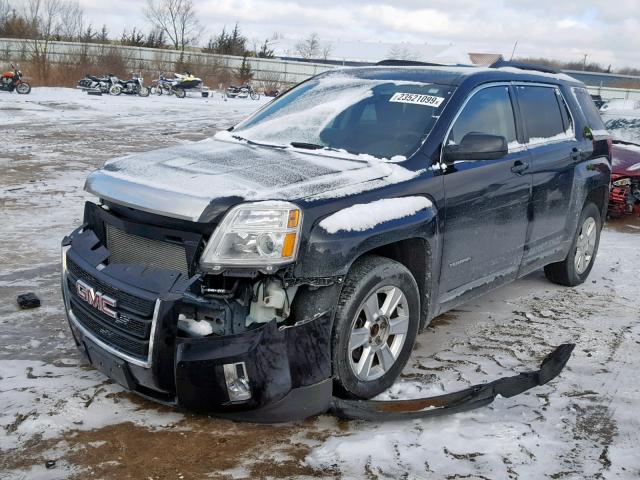 2CTFLTEC0B6272150 - 2011 GMC TERRAIN SL SILVER photo 2