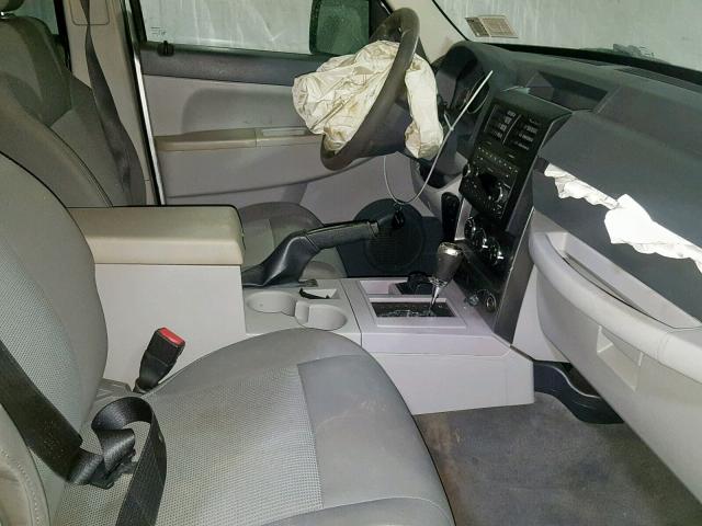 1J8GN28K28W105822 - 2008 JEEP LIBERTY SP ვერცხლისფერი ფოტო 5