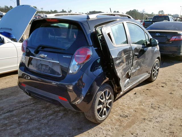 KL8CF6S91FC795960 - 2015 CHEVROLET SPARK 2LT BLACK photo 4