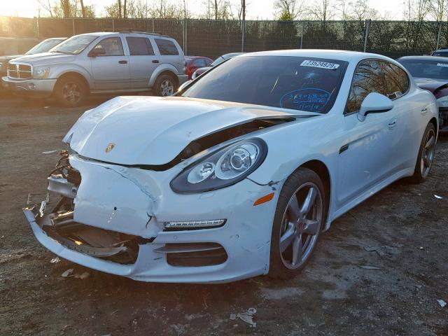 WP0AA2A73GL000544 - 2016 PORSCHE PANAMERA 2 WHITE photo 2