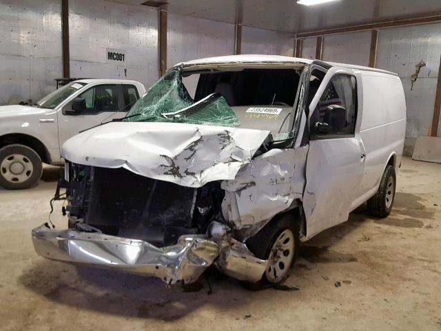 1GTFG15X491148984 - 2009 GMC SAVANA G15 WHITE photo 2