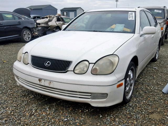 JT8BH68X6W0006916 - 1998 LEXUS GS 400 WHITE photo 2