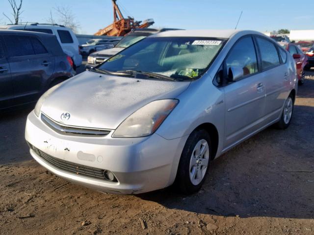 JTDKB20U487752725 - 2008 TOYOTA PRIUS SILVER photo 2