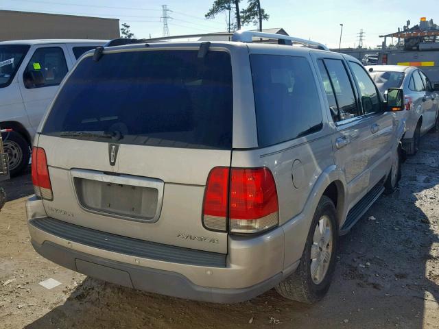 5LMEU68H15ZJ16939 - 2005 LINCOLN AVIATOR 银色 照片 4