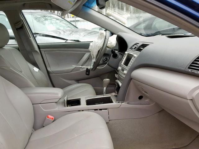 4T1BB3EK0BU128938 - 2011 TOYOTA CAMRY HYBR BLUE photo 5