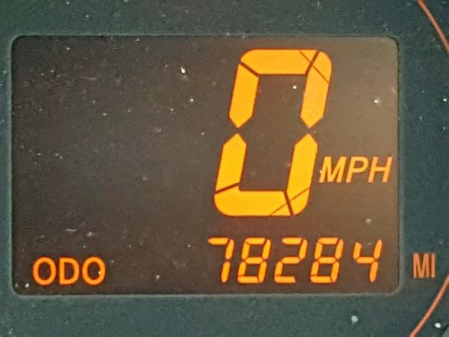 JTLZE4FE6DJ039831 - 2013 TOYOTA SCION XB GRAY photo 8