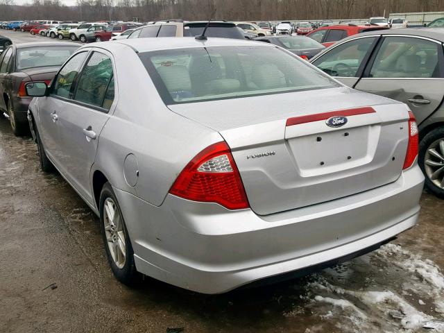 3FAHP0GA7BR138155 - 2011 FORD FUSION S SILVER photo 3