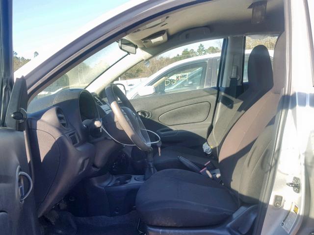 3N1CN7AP5FL812931 - 2015 NISSAN VERSA S SILVER photo 5