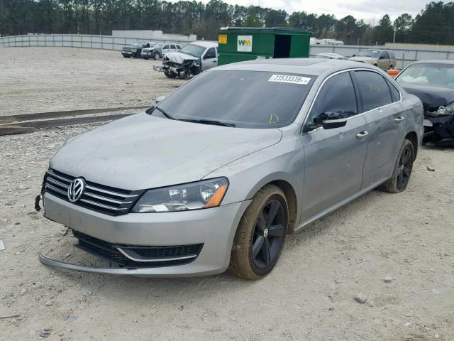 1VWBP7A30DC103166 - 2013 VOLKSWAGEN PASSAT SE SILVER photo 2