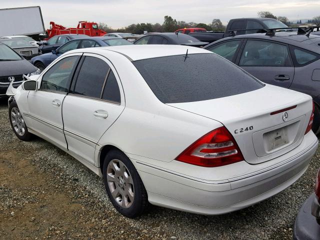 WDBRF61J25A756719 - 2005 MERCEDES-BENZ C 240 WHITE photo 3