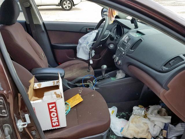 KNAFU4A2XA5849897 - 2010 KIA FORTE EX BURGUNDY photo 5