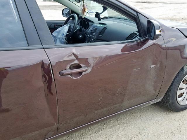 KNAFU4A2XA5849897 - 2010 KIA FORTE EX BURGUNDY photo 9