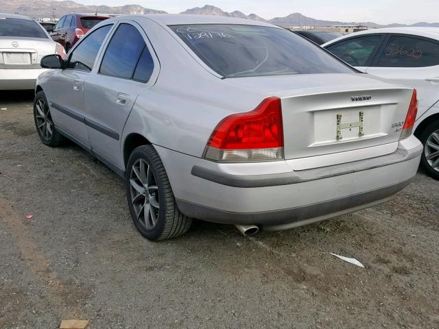 YV1RH58D322129176 - 2002 VOLVO S60 2.5T SILVER photo 3