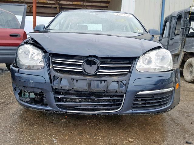 3VWRL7AJXAM117899 - 2010 VOLKSWAGEN JETTA TDI BLUE photo 9