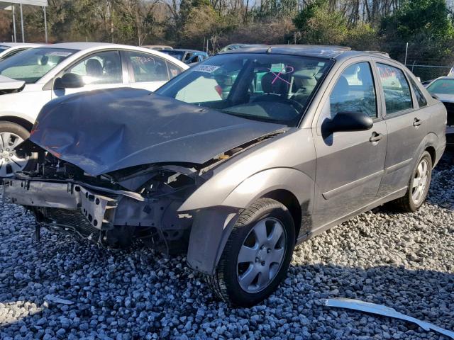 1FAFP38392W311860 - 2002 FORD FOCUS ZTS GRAY photo 2