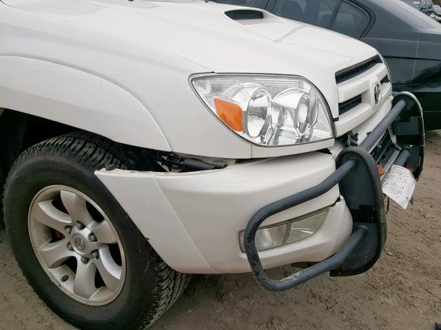 JTEBU14R848026747 - 2004 TOYOTA 4RUNNER SR WHITE photo 9