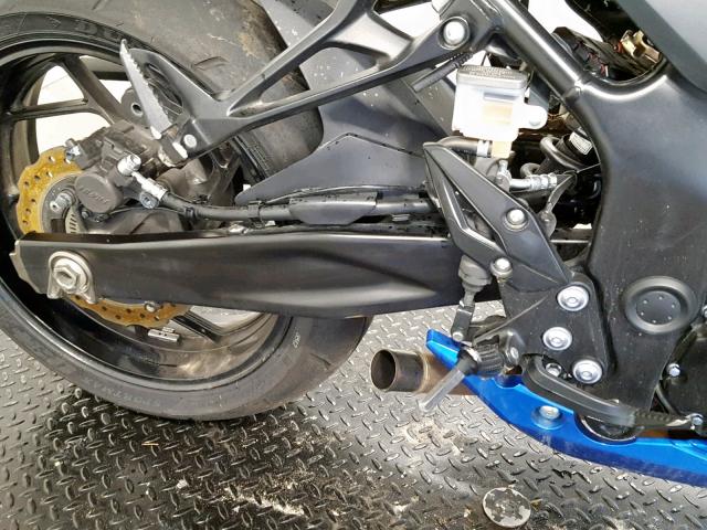 JS1C533B9J2100062 - 2018 SUZUKI GSX-S750 BLUE photo 13