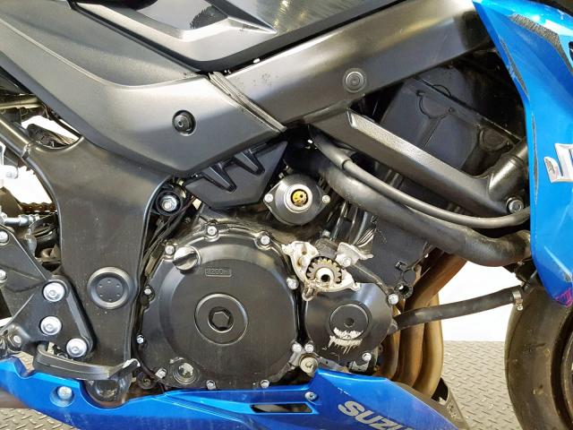 JS1C533B9J2100062 - 2018 SUZUKI GSX-S750 BLUE photo 5