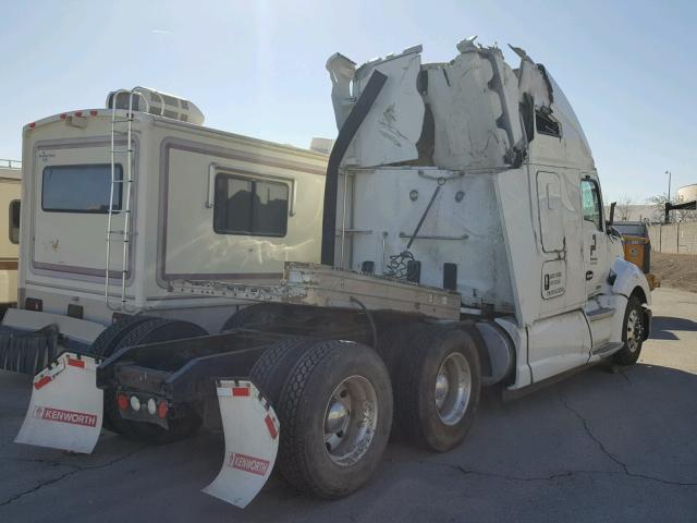 1XKYDP9X2FJ435304 - 2015 KENWORTH CONSTRUCTI WHITE photo 4