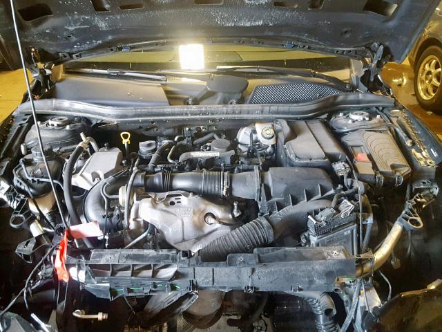 SJKCH5CR9HA018822 - 2017 INFINITI QX30 BASE BLACK photo 7