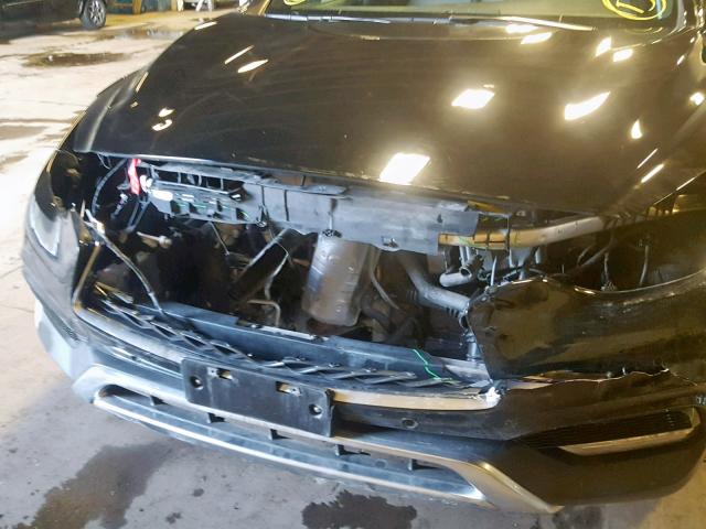 SJKCH5CR9HA018822 - 2017 INFINITI QX30 BASE BLACK photo 9