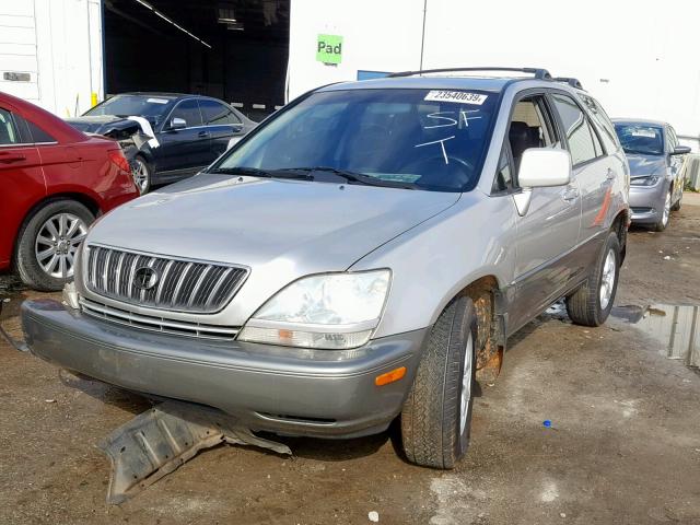 JTJGF10U210089154 - 2001 LEXUS RX 300 SILVER photo 2