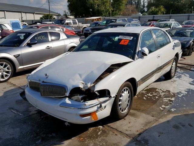 1G4CW52K0X4603018 - 1999 BUICK PARK AVENU WHITE photo 2