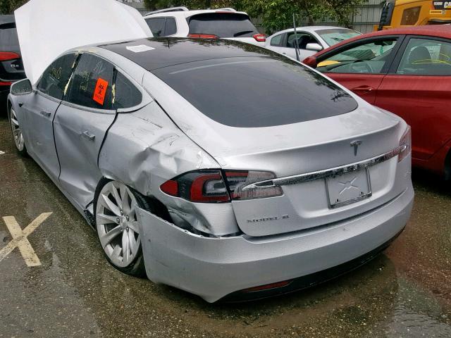 5YJSA1E22JF251580 - 2018 TESLA MODEL S SILVER photo 3