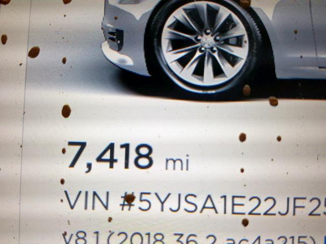 5YJSA1E22JF251580 - 2018 TESLA MODEL S SILVER photo 8