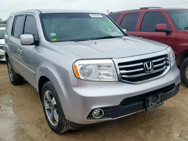 5FNYF3H33FB030847 - 2015 HONDA PILOT SE SILVER photo 1