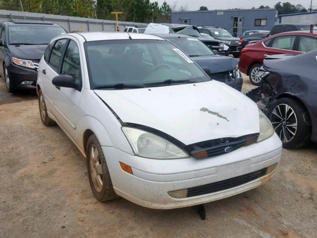 3FAFP373X2R225347 - 2002 FORD FOCUS ZX5 WHITE photo 1