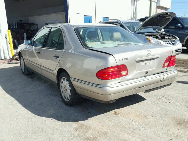 WDBJF65H2XA799268 - 1999 MERCEDES-BENZ E 320 TAN photo 3