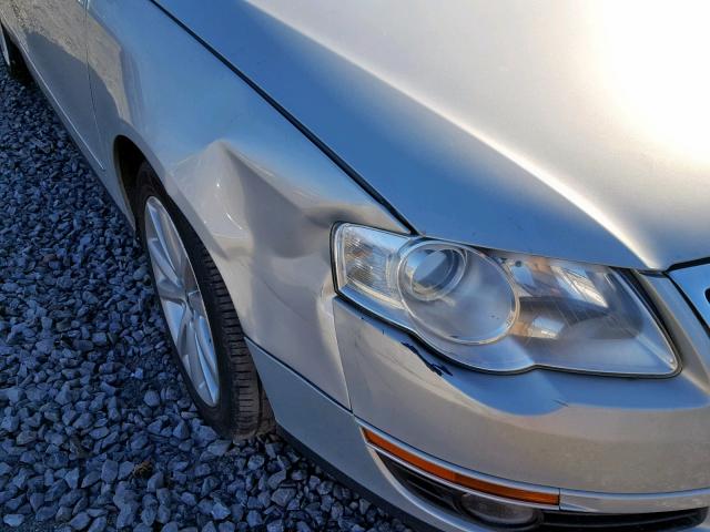 WVWJK7AN8AE058105 - 2010 VOLKSWAGEN PASSAT KOM SILVER photo 9