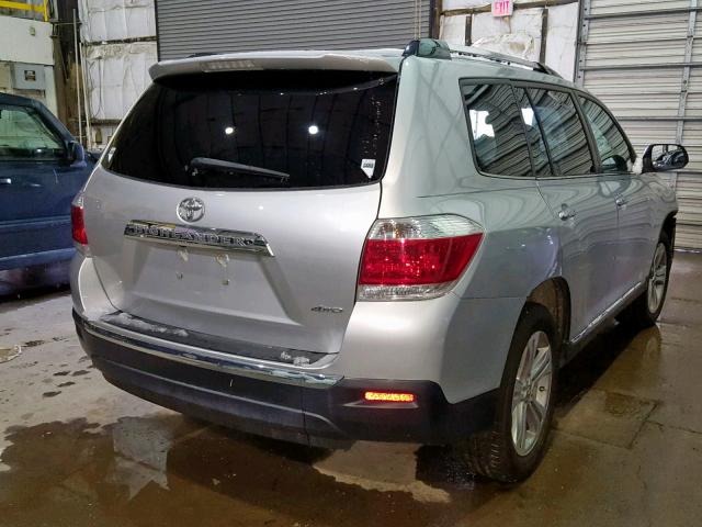 5TDDK3EH4DS240182 - 2013 TOYOTA HIGHLANDER SILVER photo 4