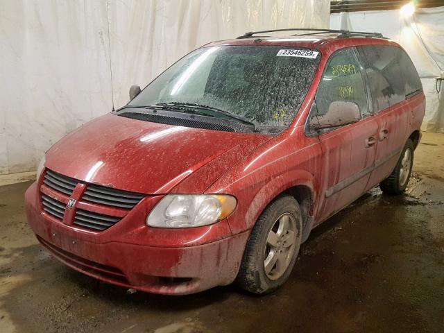 1D4GP45R16B655907 - 2006 DODGE CARAVAN SX RED photo 2