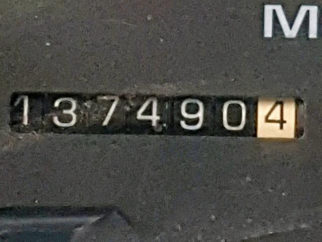 1GKEK13R0XJ784379 - 1999 GMC YUKON GOLD photo 8