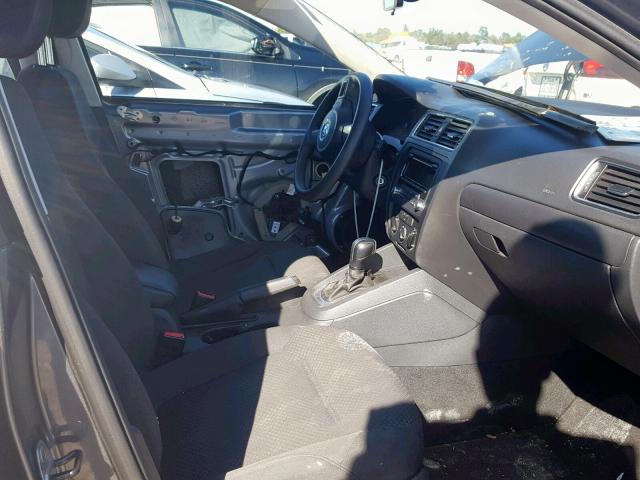 3VW2K7AJ4EM308731 - 2014 VOLKSWAGEN JETTA BASE GRAY photo 5