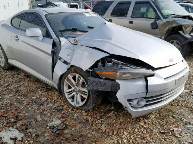 KMHHM66D18U295422 - 2008 HYUNDAI TIBURON GS SILVER photo 9