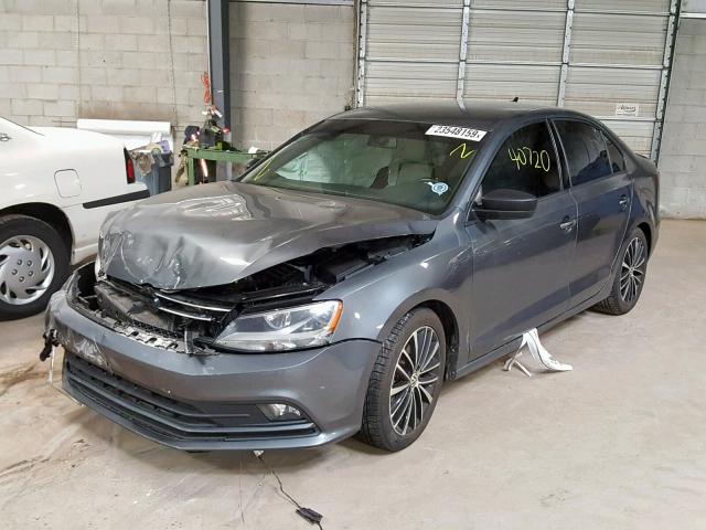 3VWD17AJ8GM407096 - 2016 VOLKSWAGEN JETTA SPOR GRAY photo 2