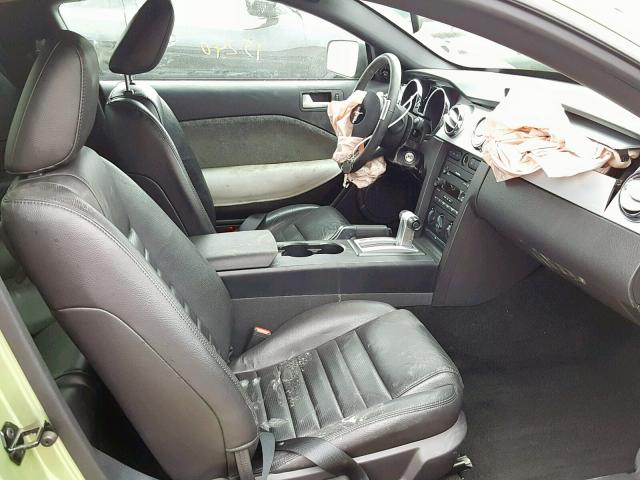 1ZVFT82H155177022 - 2005 FORD MUSTANG GT 绿色 照片 5
