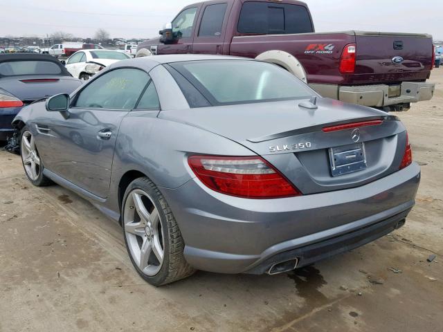 WDDPK5HA4DF059631 - 2013 MERCEDES-BENZ SLK 350 灰色 照片 3