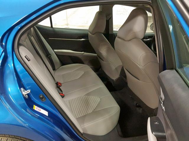 4T1B11HK8JU028622 - 2018 TOYOTA CAMRY L BLUE photo 6