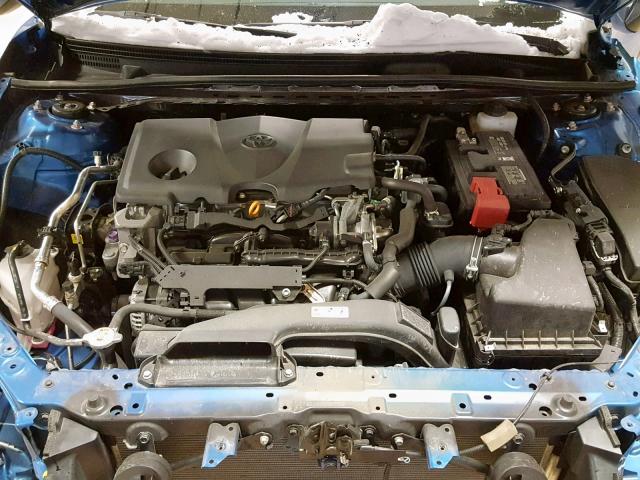 4T1B11HK8JU028622 - 2018 TOYOTA CAMRY L BLUE photo 7