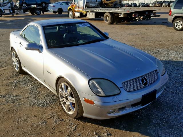 WDBKK65F94F305050 - 2004 MERCEDES-BENZ SLK 320 SILVER photo 1