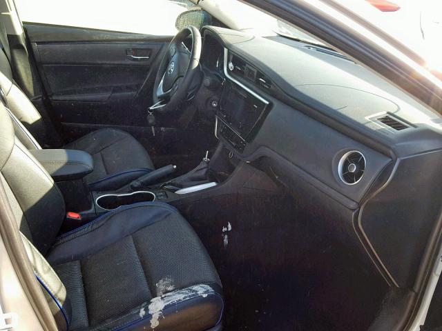 5YFBURHE0HP677231 - 2017 TOYOTA COROLLA L 银色 照片 5