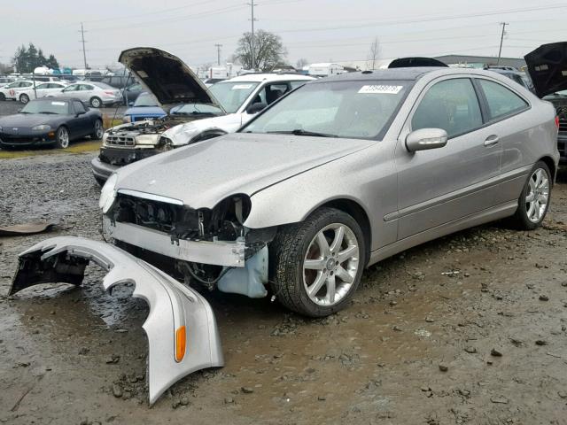 WDBRN64J03A505984 - 2003 MERCEDES-BENZ C 320 SPOR GRAY photo 2