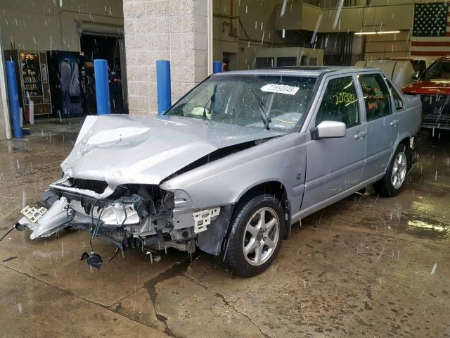 YV1LT56D7X2594459 - 1999 VOLVO S70 SILVER photo 2