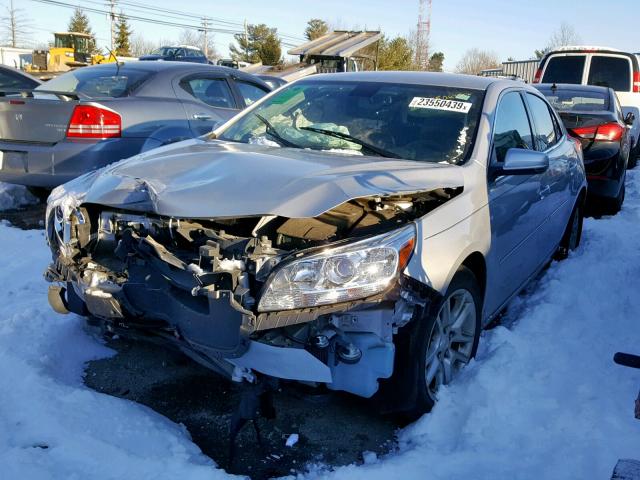 1G11C5SL9FF272027 - 2015 CHEVROLET MALIBU 1LT ვერცხლისფერი ფოტო 2